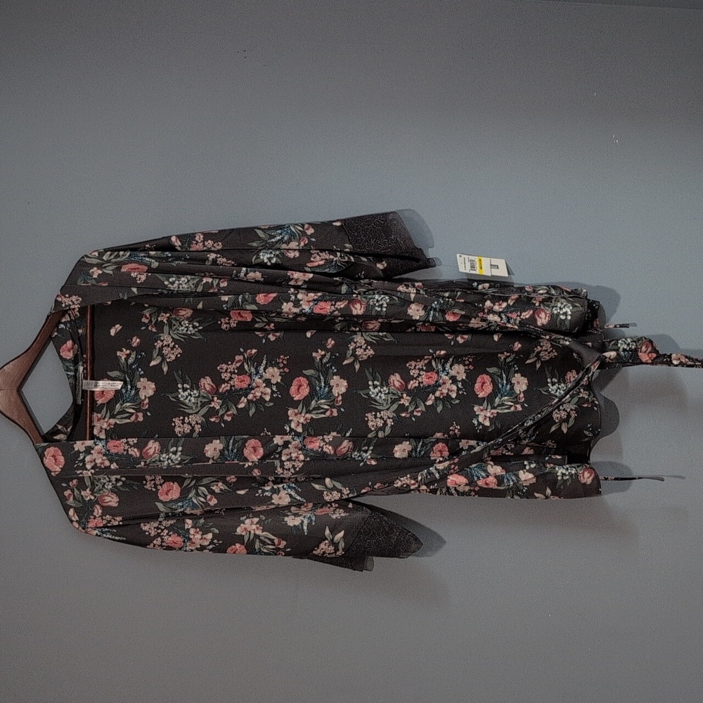Flora Nikrooz Floral Black Kimono Robe Gray Size Medium